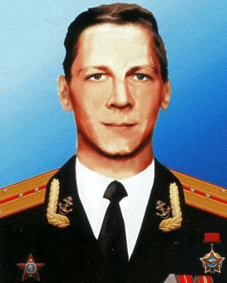 Балтийск: Колесников Евгений Николаевич